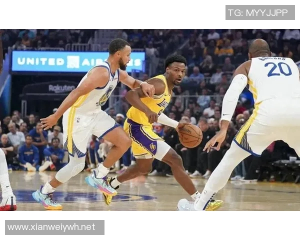 库里14分布朗尼5分5失误艾顿7+7 勇士轻取湖人