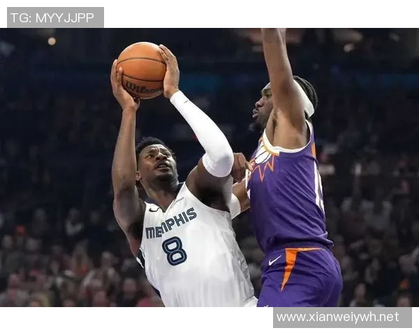 抛投准绝杀，灰熊送太阳4连败！莫兰特28分8板7助，布克空砍32分