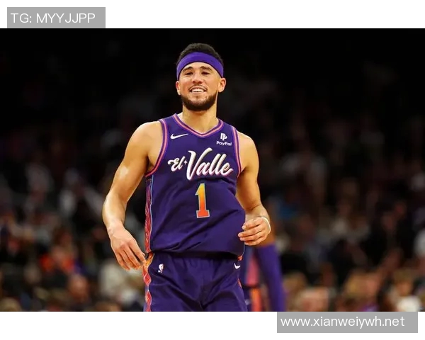 布克穿着山谷落日配色BOOK2,得到27分6篮板2助攻2抢断1盖帽